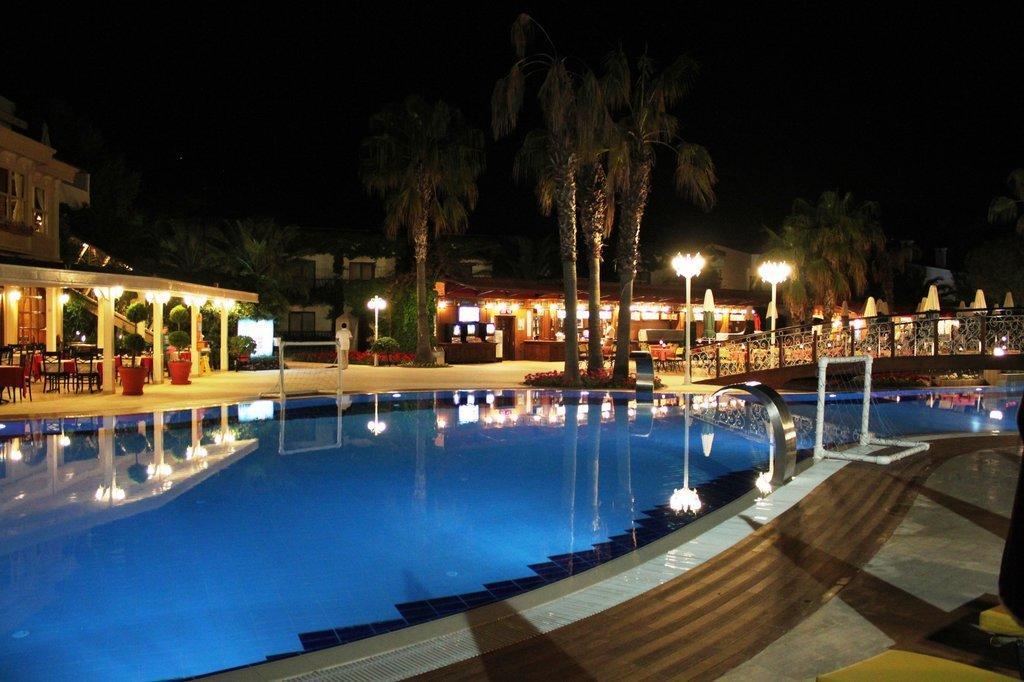 Club Boran Mare Beach Kemer Bagian luar foto