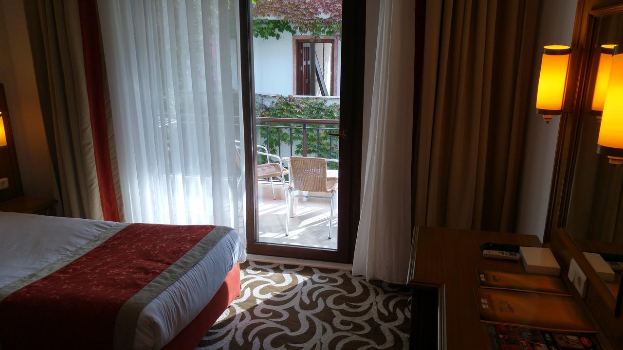 Club Boran Mare Beach Kemer Bagian luar foto